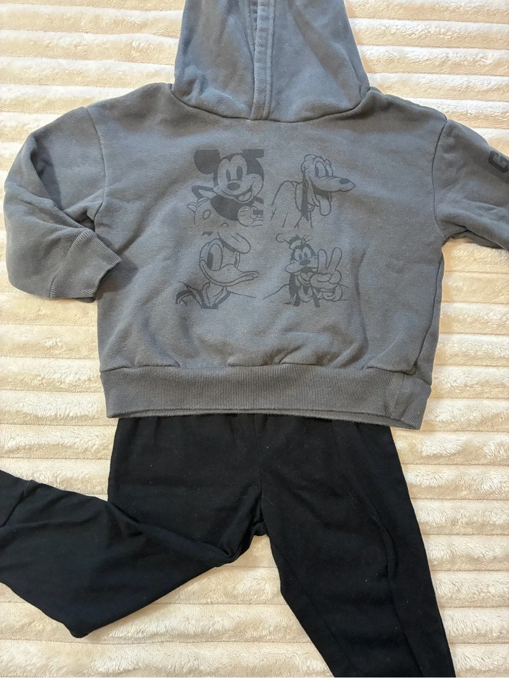 Gap 2T Disney Mickey & Friends Sweatshirt Hoodie